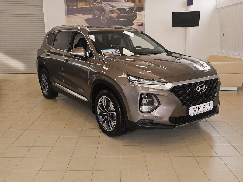 Новый Hyundai Santa Fe готов к вашим совместным приключениям!